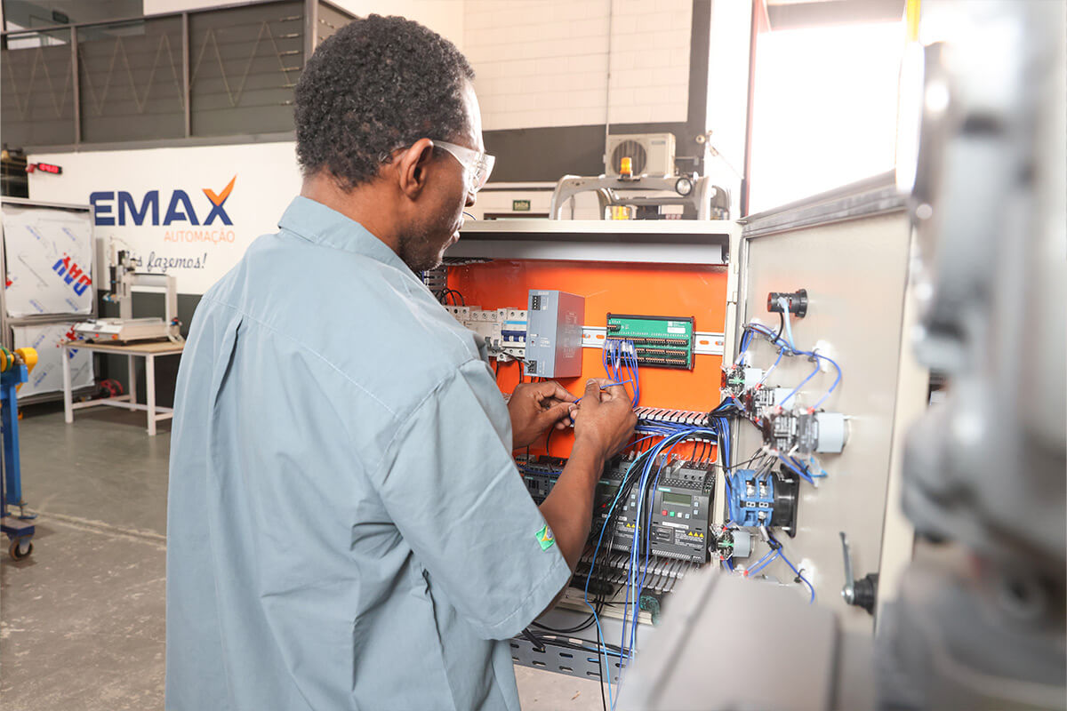 emax automacao assistencia tecnica e manutencao